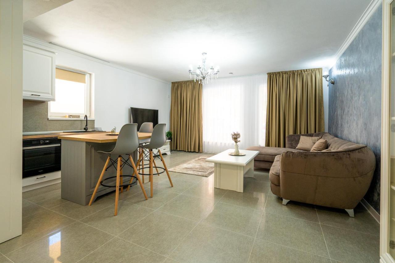 Armada Aparthotel Alba Iulia Exterior foto